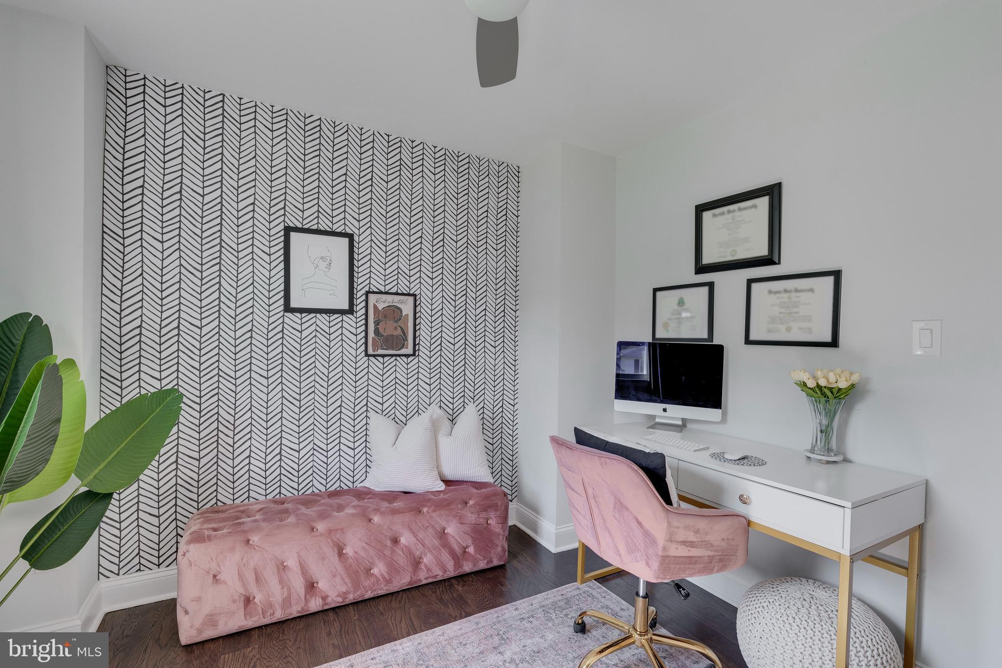 WOODBERRY FOREST - Residential