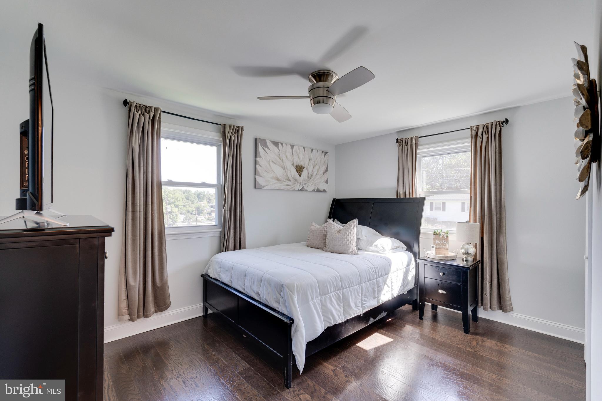 WOODBERRY FOREST - Residential