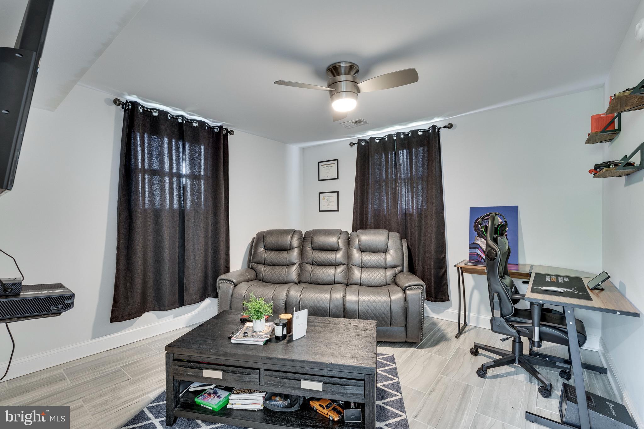 WOODBERRY FOREST - Residential