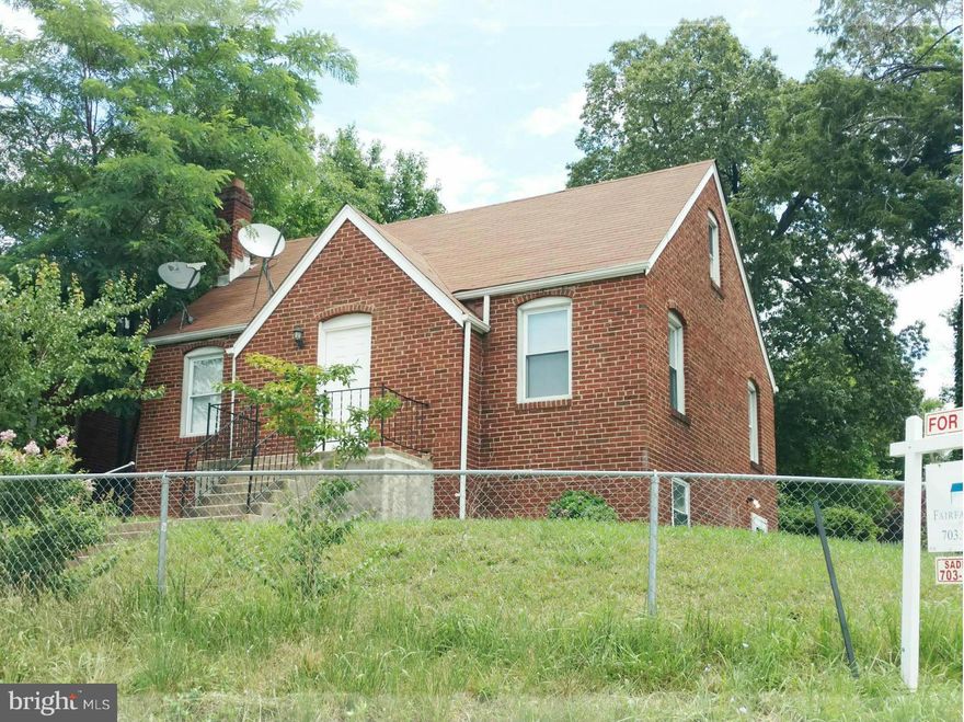 REGULAR SALE. Renovated 3 years ago from top to bottom. Corner lot with  private driveway , New bathrooms,new kitchen,A/C, heating, Roof, Hardwood floors main level, Granite counter tops, Stainless Steel appliances, Motivated seller Please contact listing agent for showing instructions