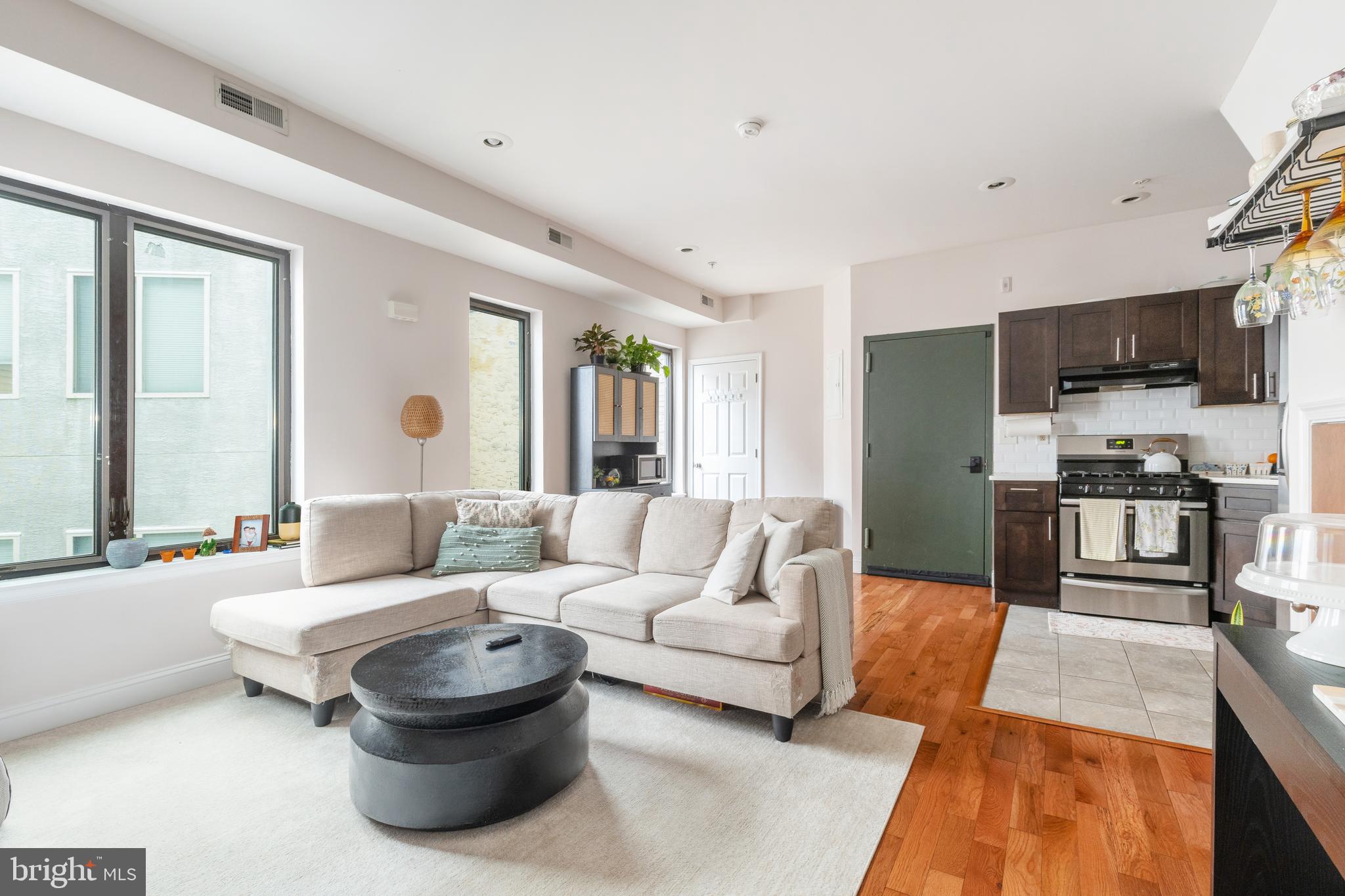 FRANCISVILLE - Residential Income