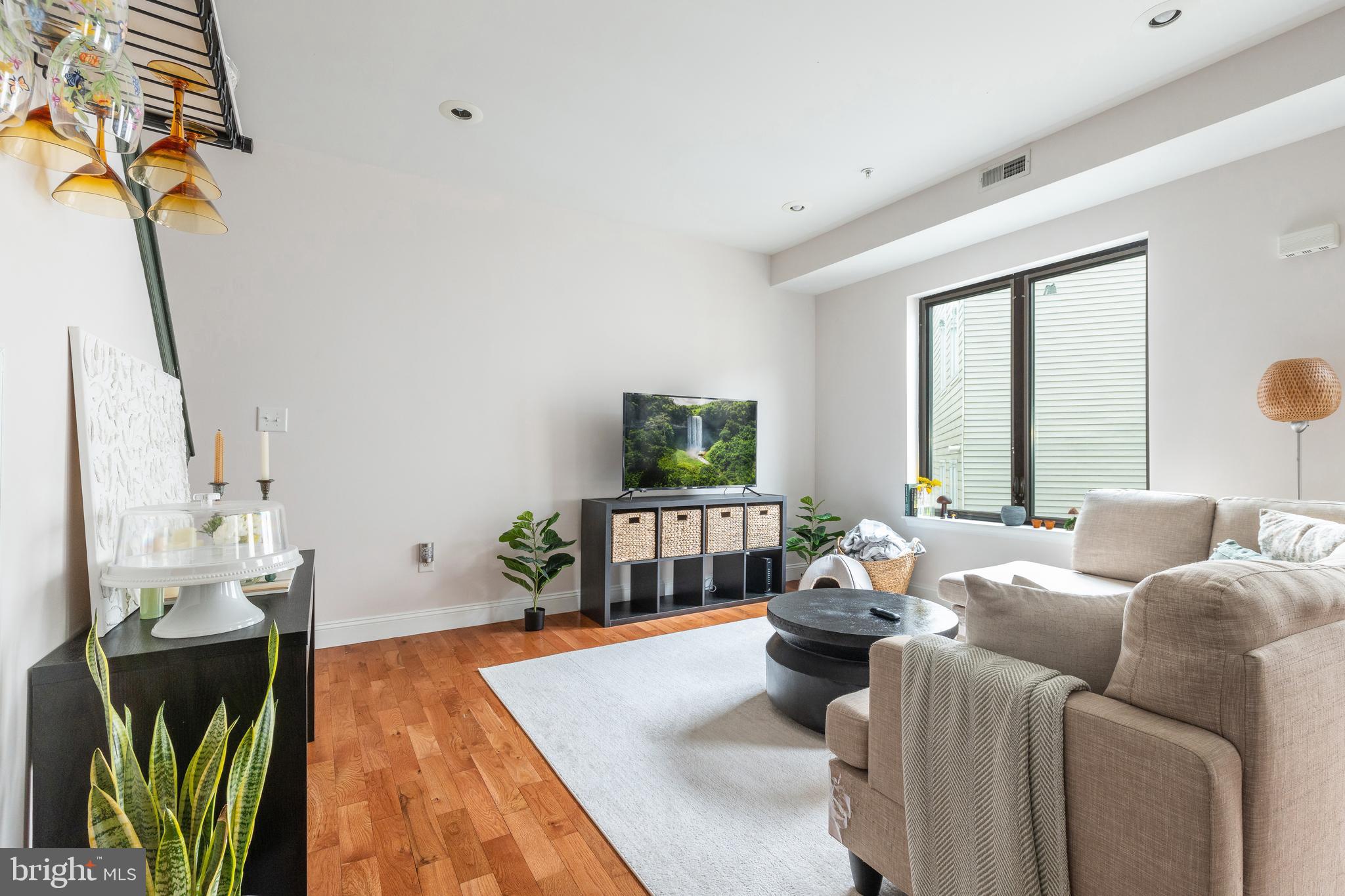 FRANCISVILLE - Residential Income