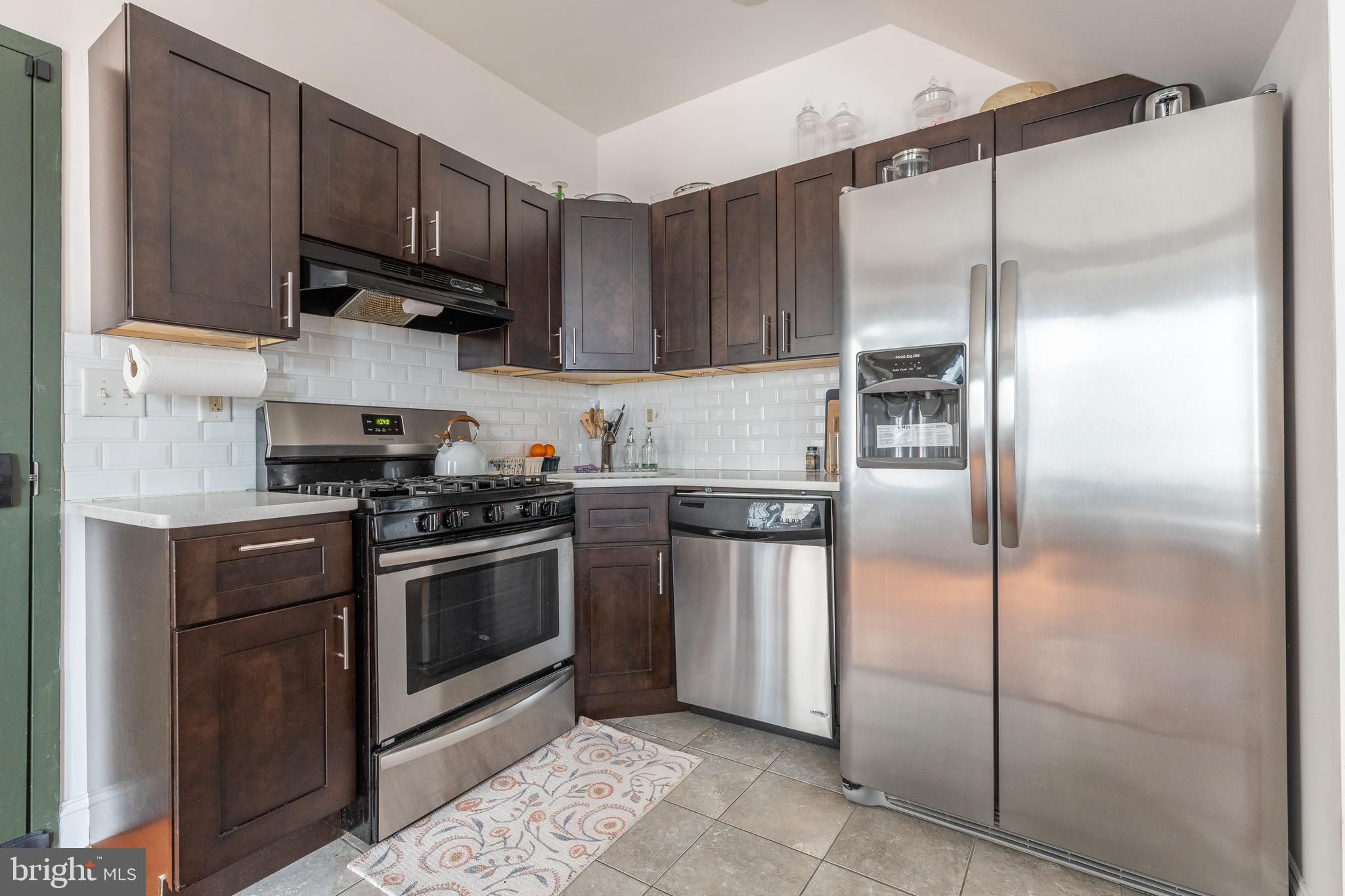 FRANCISVILLE - Residential Income