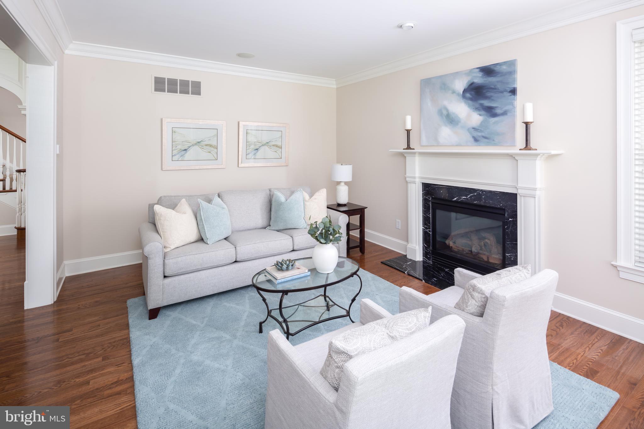 APPLEBROOK - Residential