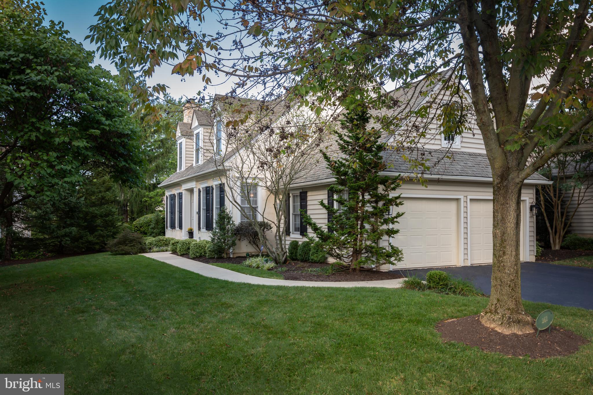 APPLEBROOK - Residential