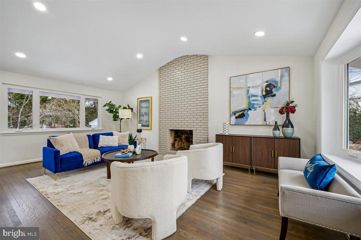 11517 LOVEJOY STREET