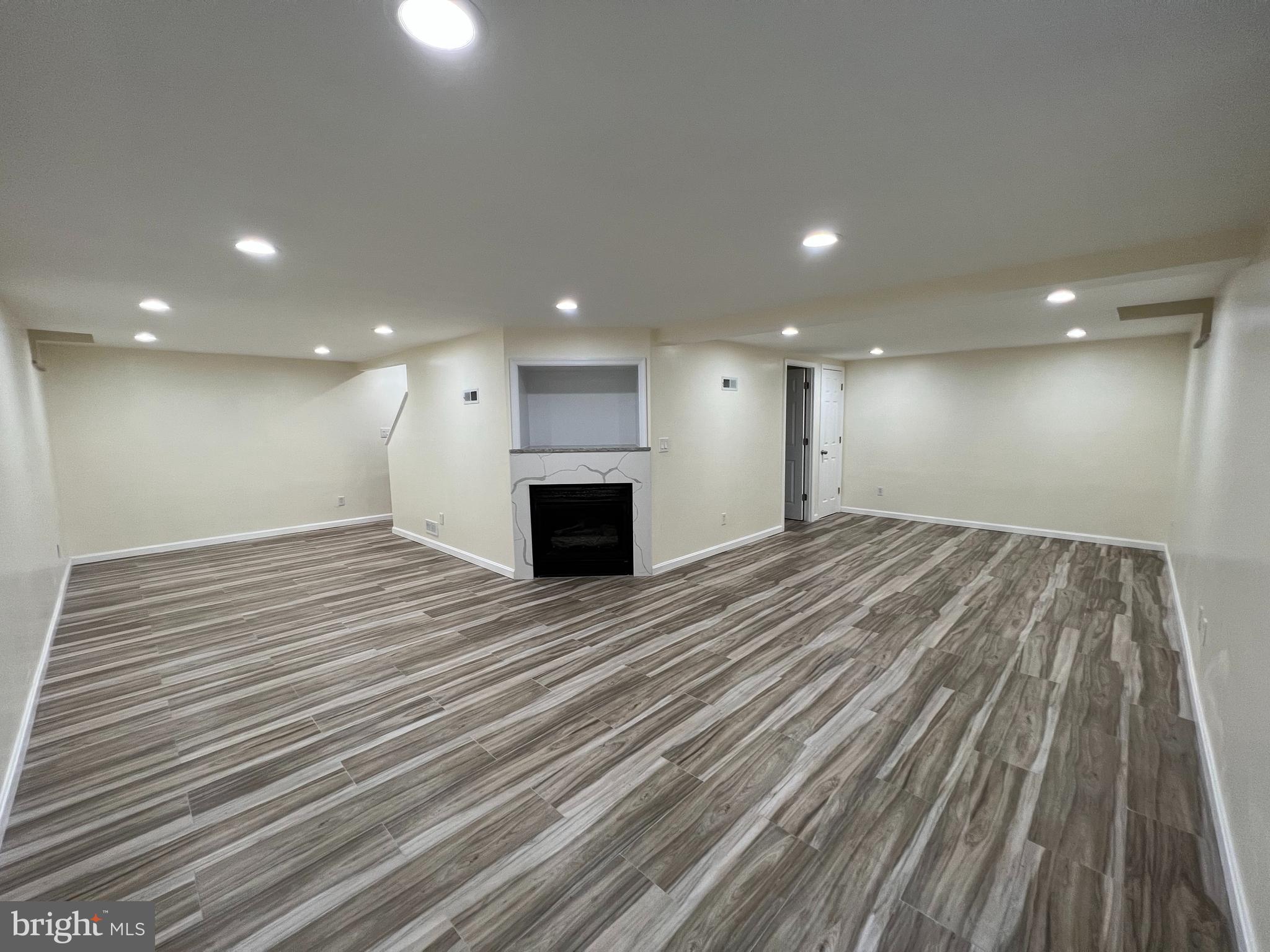 NEW COLONY VILLAGE - Residential Lease