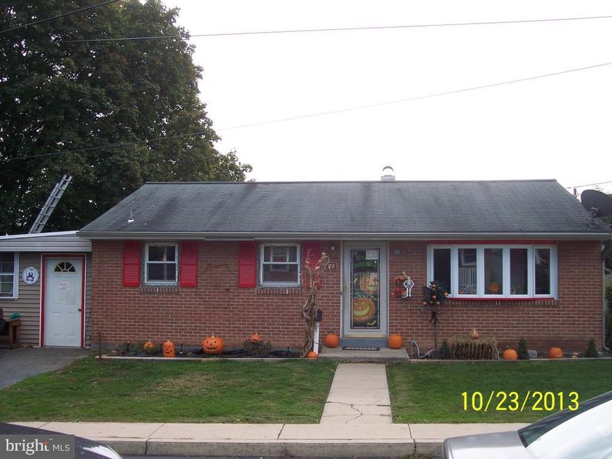 Cute single home in boro. Hardwood floors, new tilt-in windows, & ceramic tile kitchen floor. Great starter home. being SOLD ''AS IS''