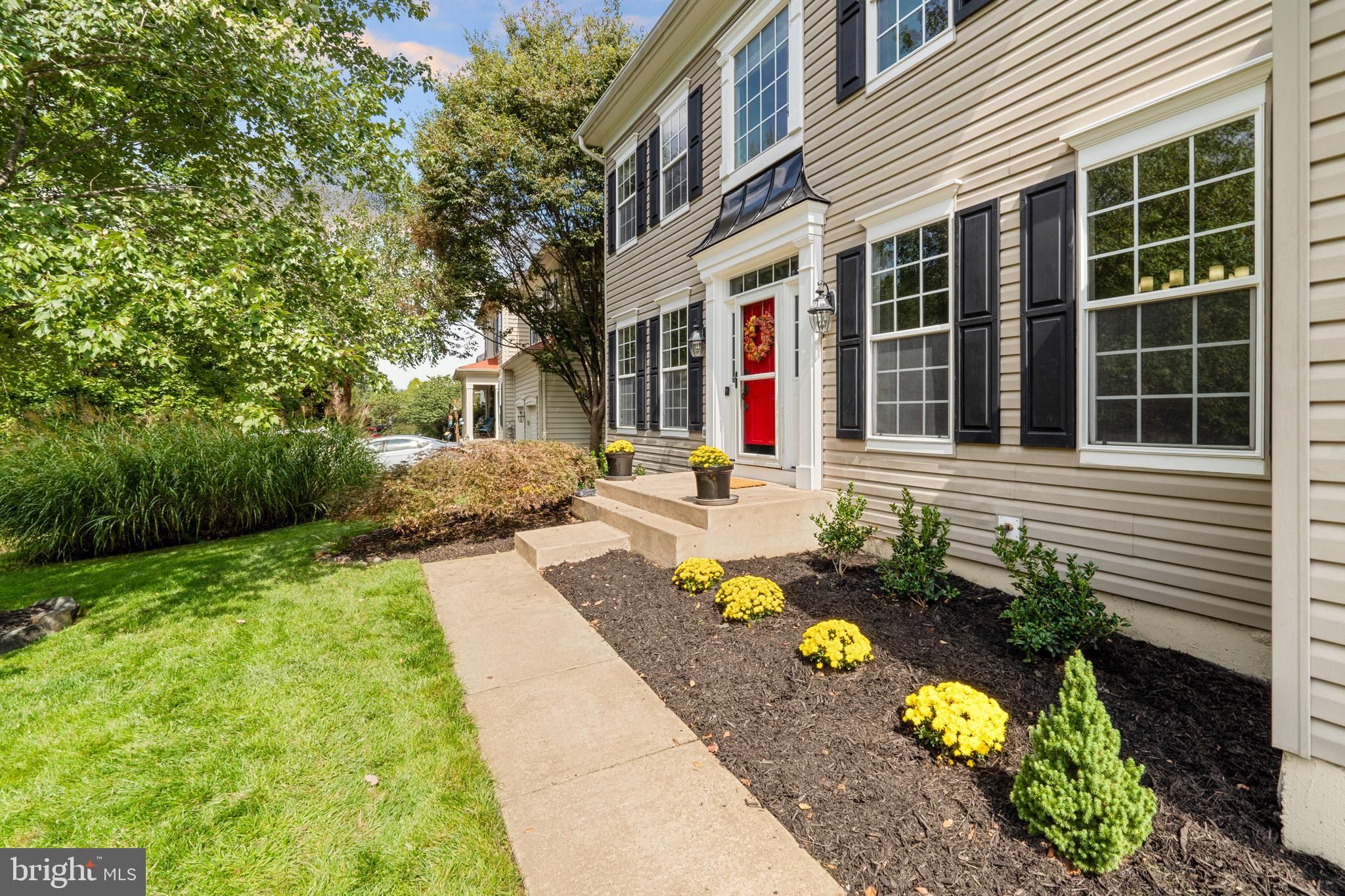 9709 KINLOSS MEWS