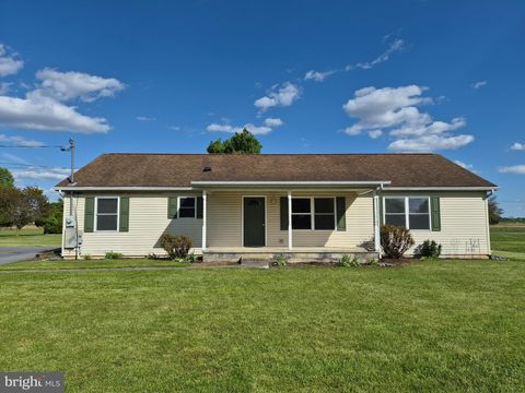 Photo of 283 Colorado St, CHAMBERSBURG, PA 17202 (MLS # PAFL2034522)