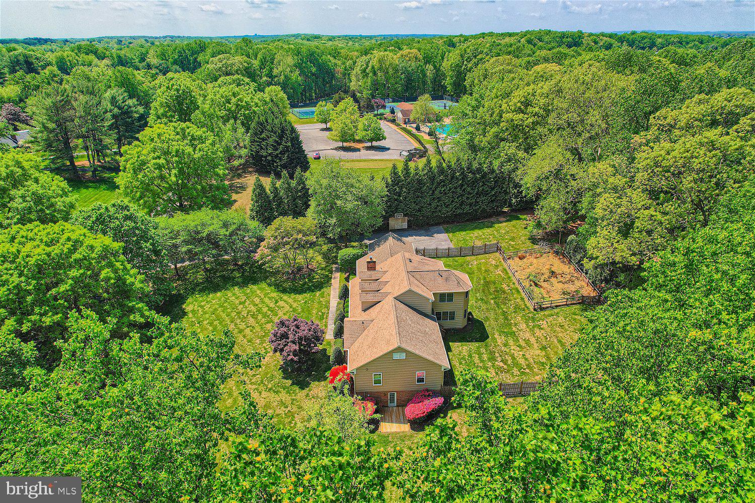 SPRING MEADOWS - Residential