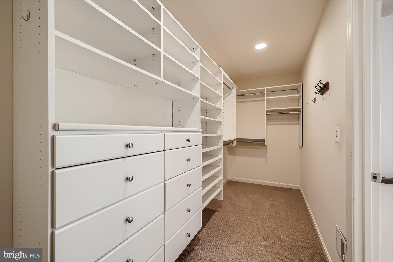 SPRING MEADOWS - Residential