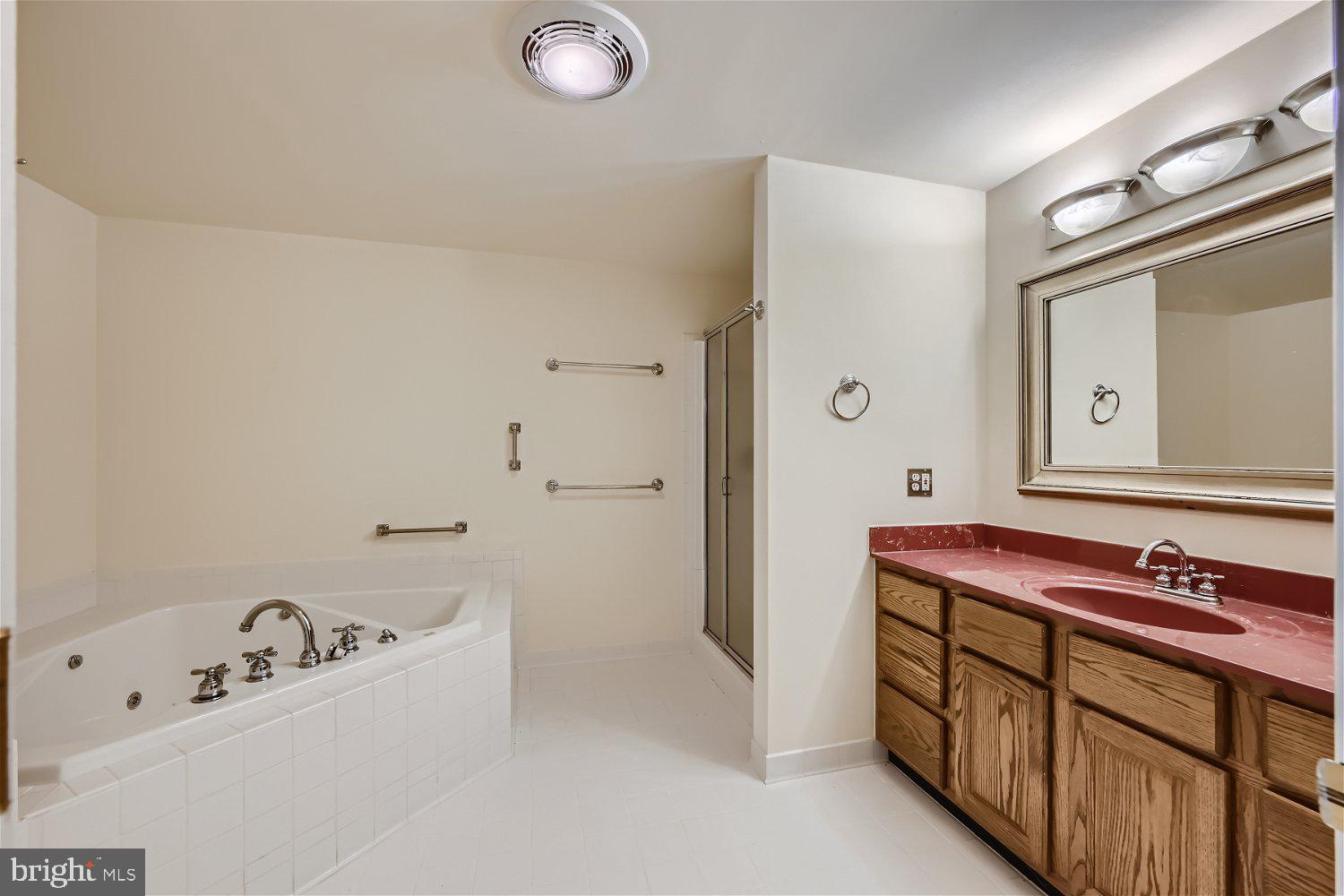 SPRING MEADOWS - Residential