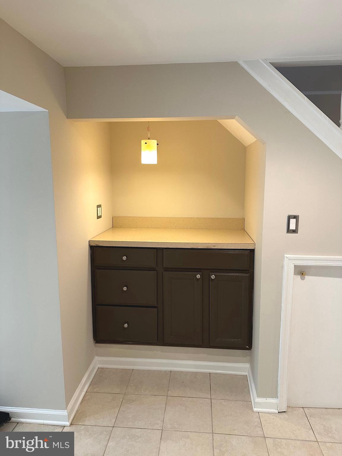 ANDOVER HEIGHTS - Residential Lease