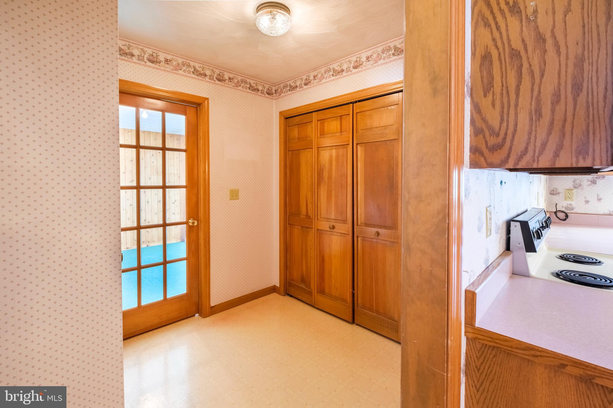 STONEHENGE - Residential