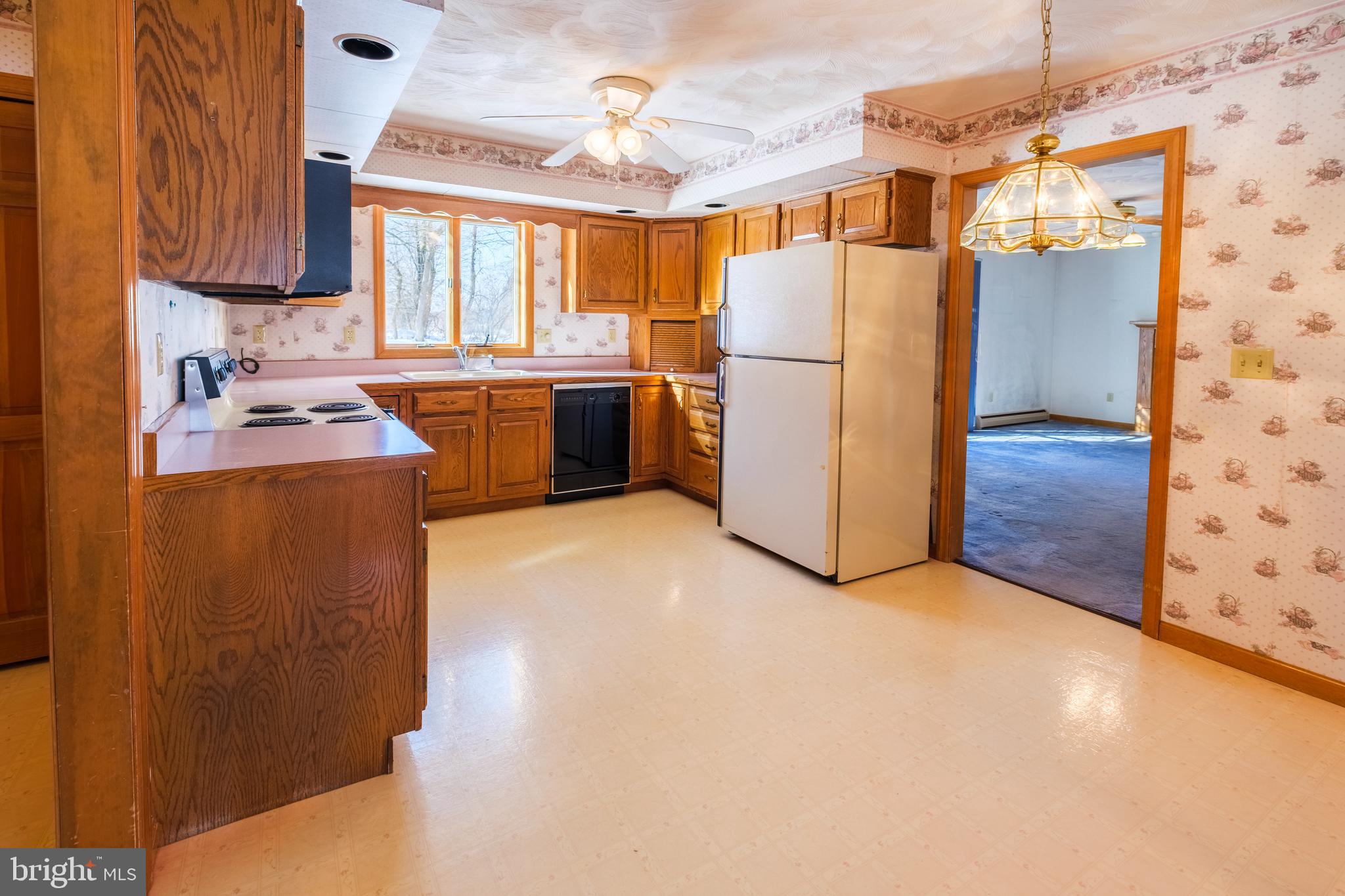 STONEHENGE - Residential