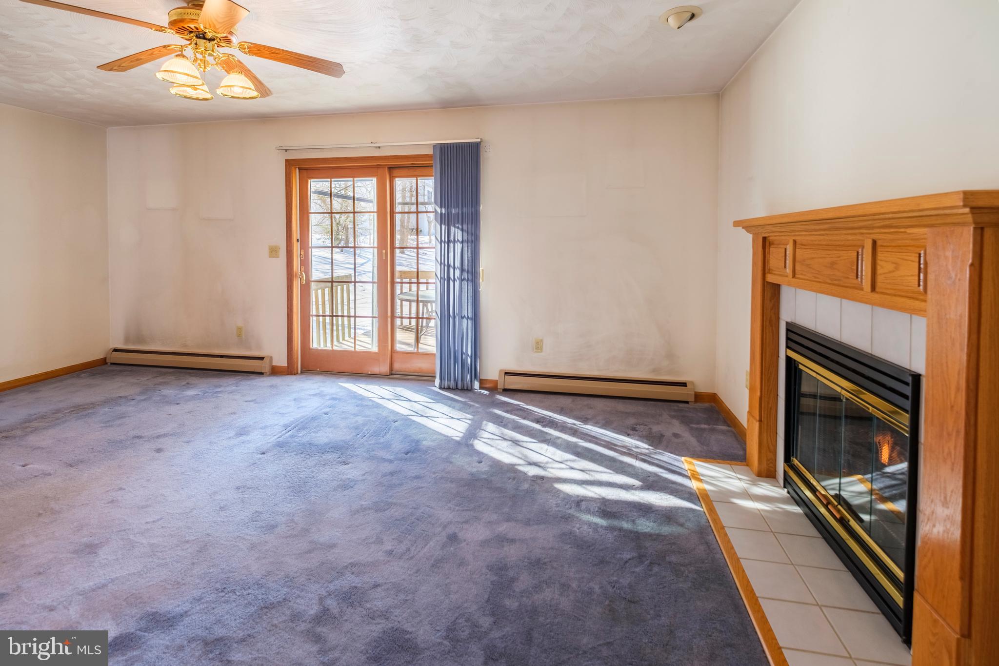 STONEHENGE - Residential