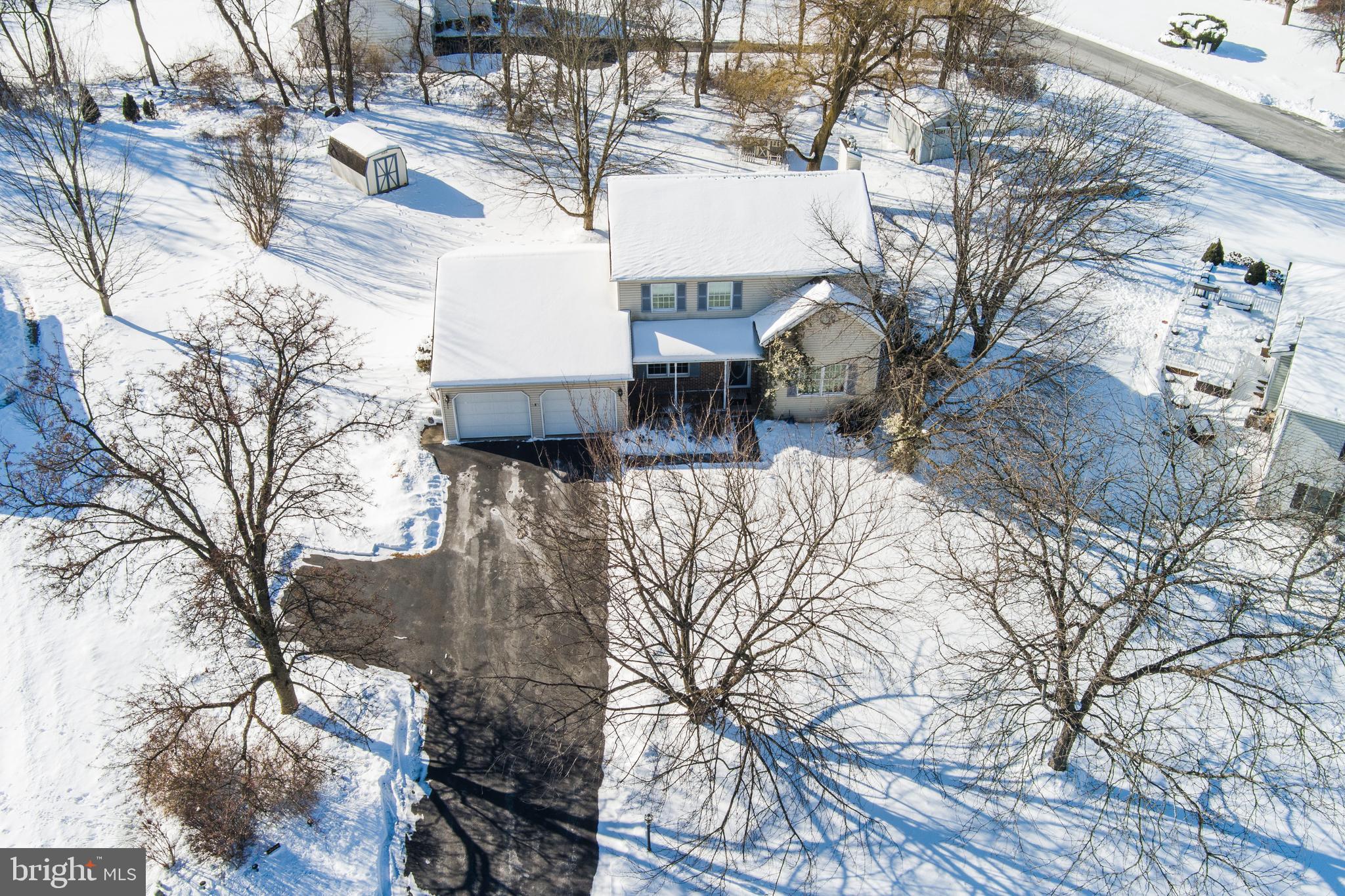 STONEHENGE - Residential