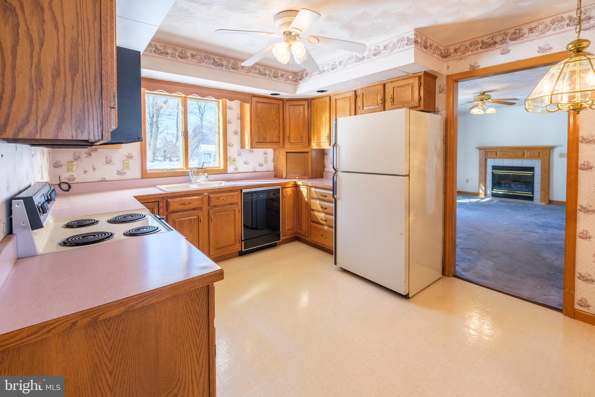 STONEHENGE - Residential