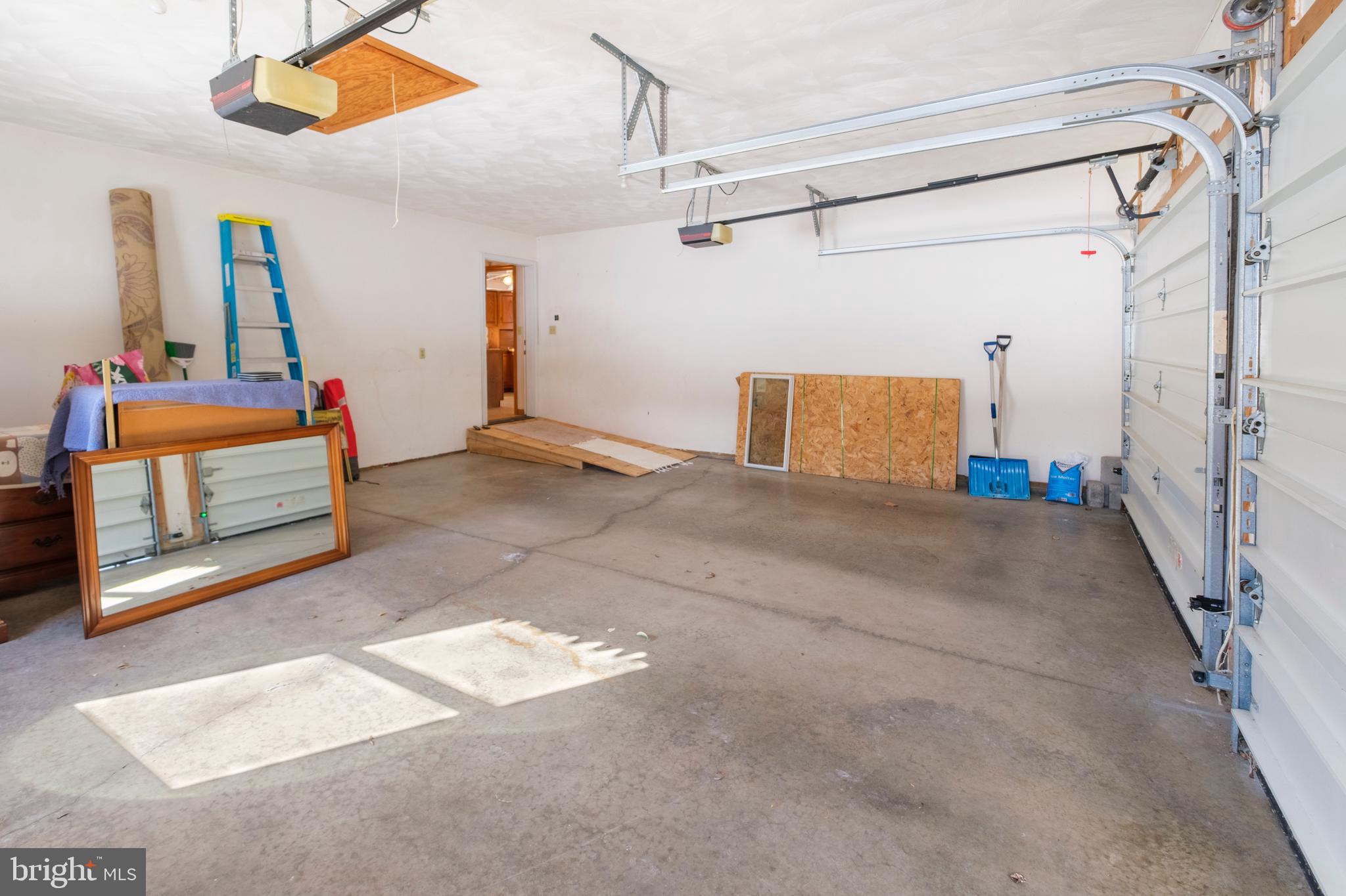 STONEHENGE - Residential