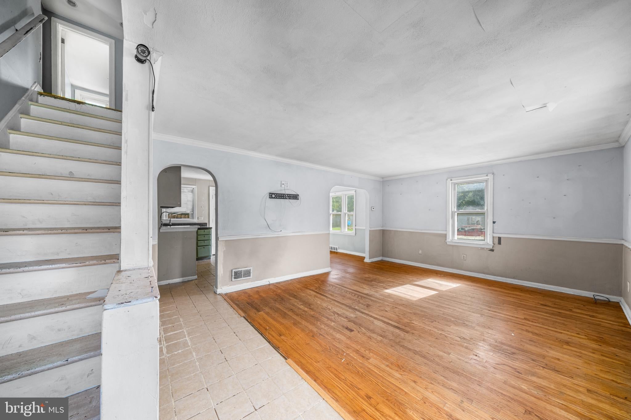 1715 MONTGOMERY ROAD
