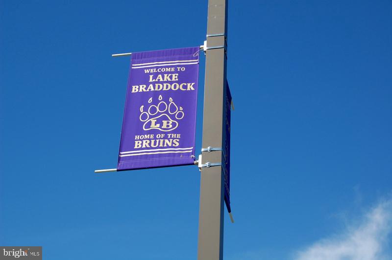 LAKE BRADDOCK - Residential
