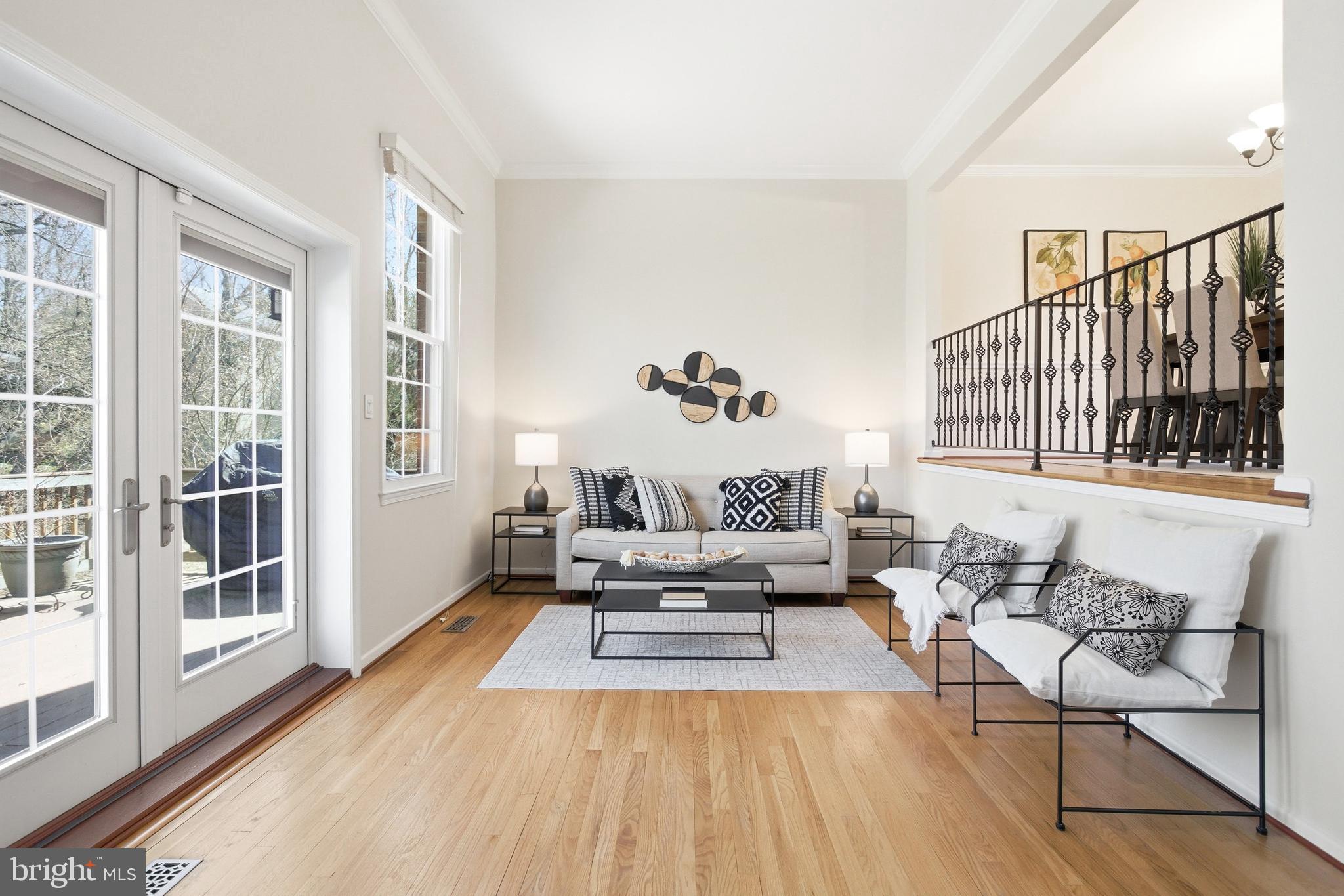 LAKE BRADDOCK - Residential