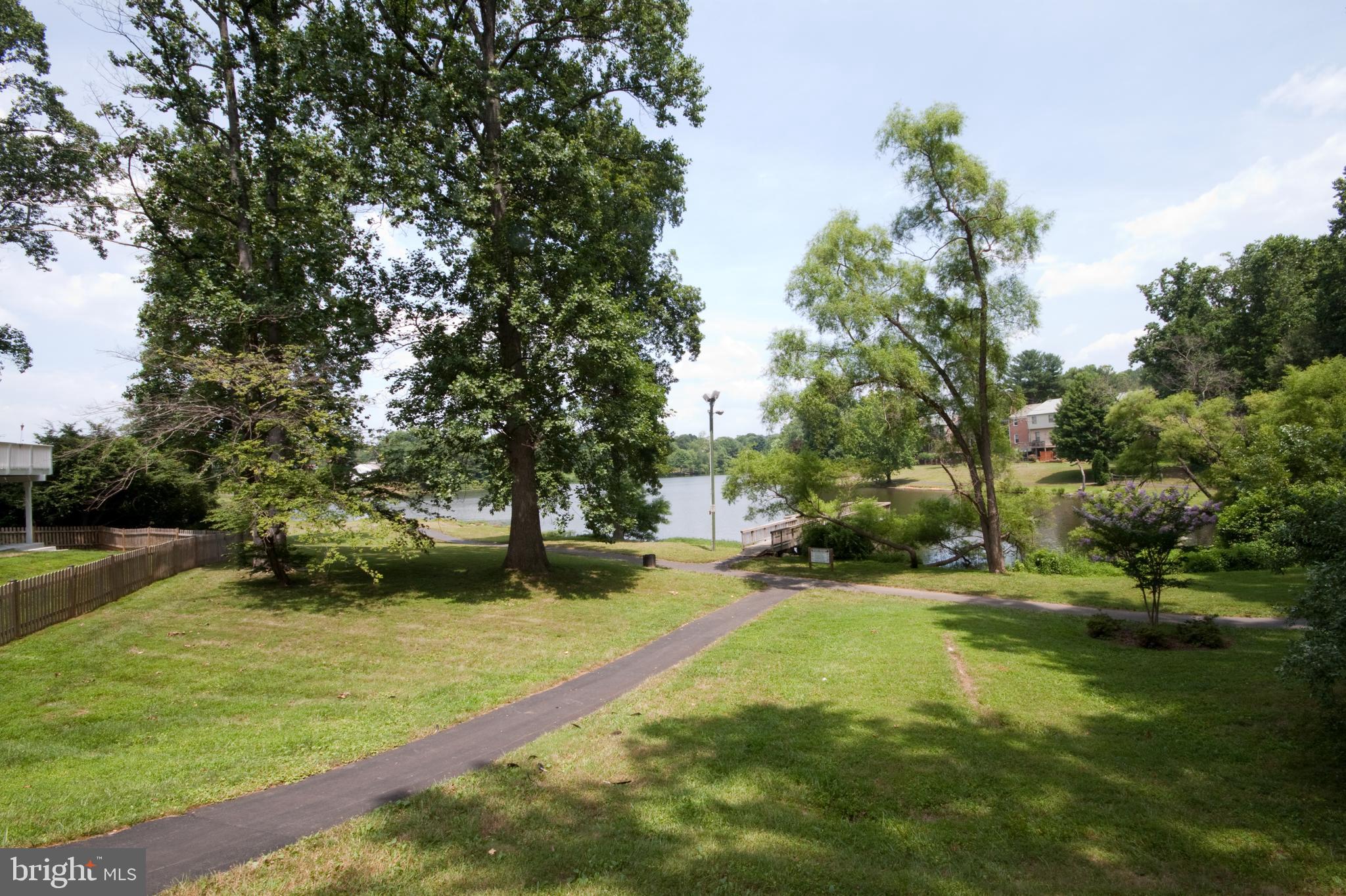 LAKE BRADDOCK - Residential