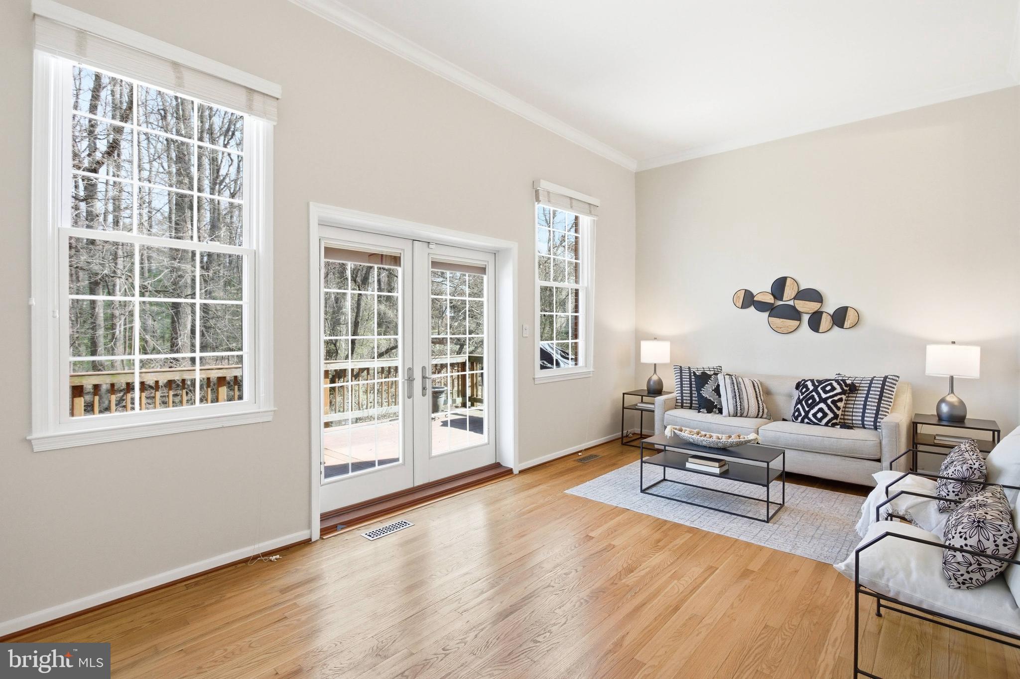 LAKE BRADDOCK - Residential