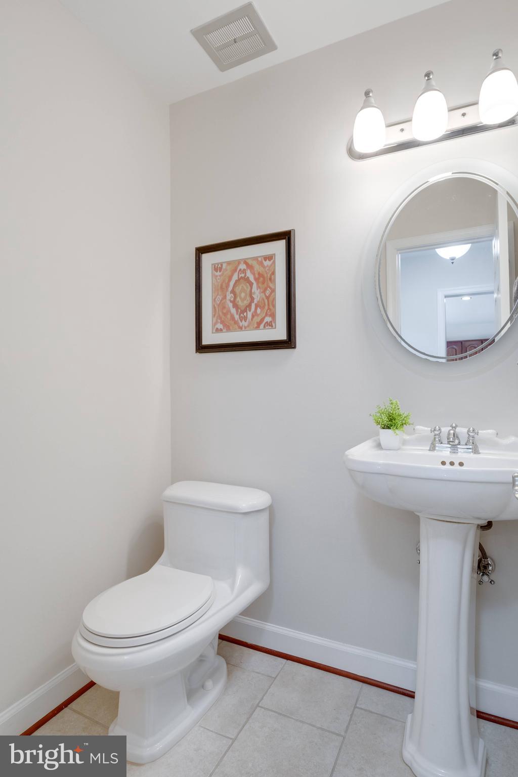 LAKE BRADDOCK - Residential