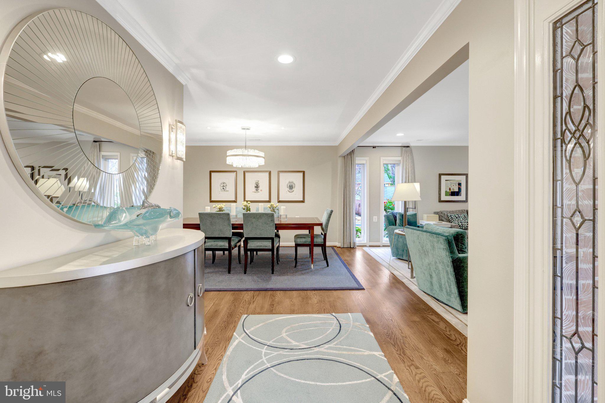 OAKTON MANOR - Residential