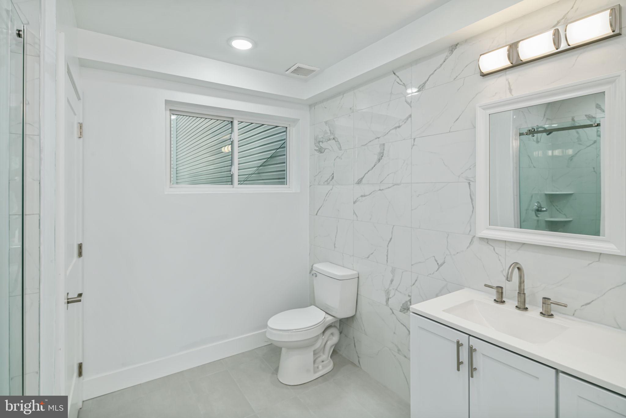 EAST KENSINGTON - Residential Lease