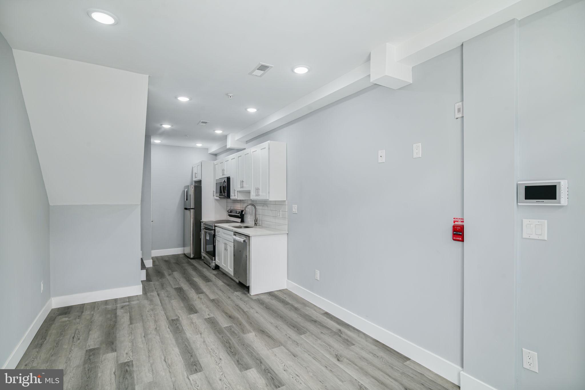 EAST KENSINGTON - Residential Lease