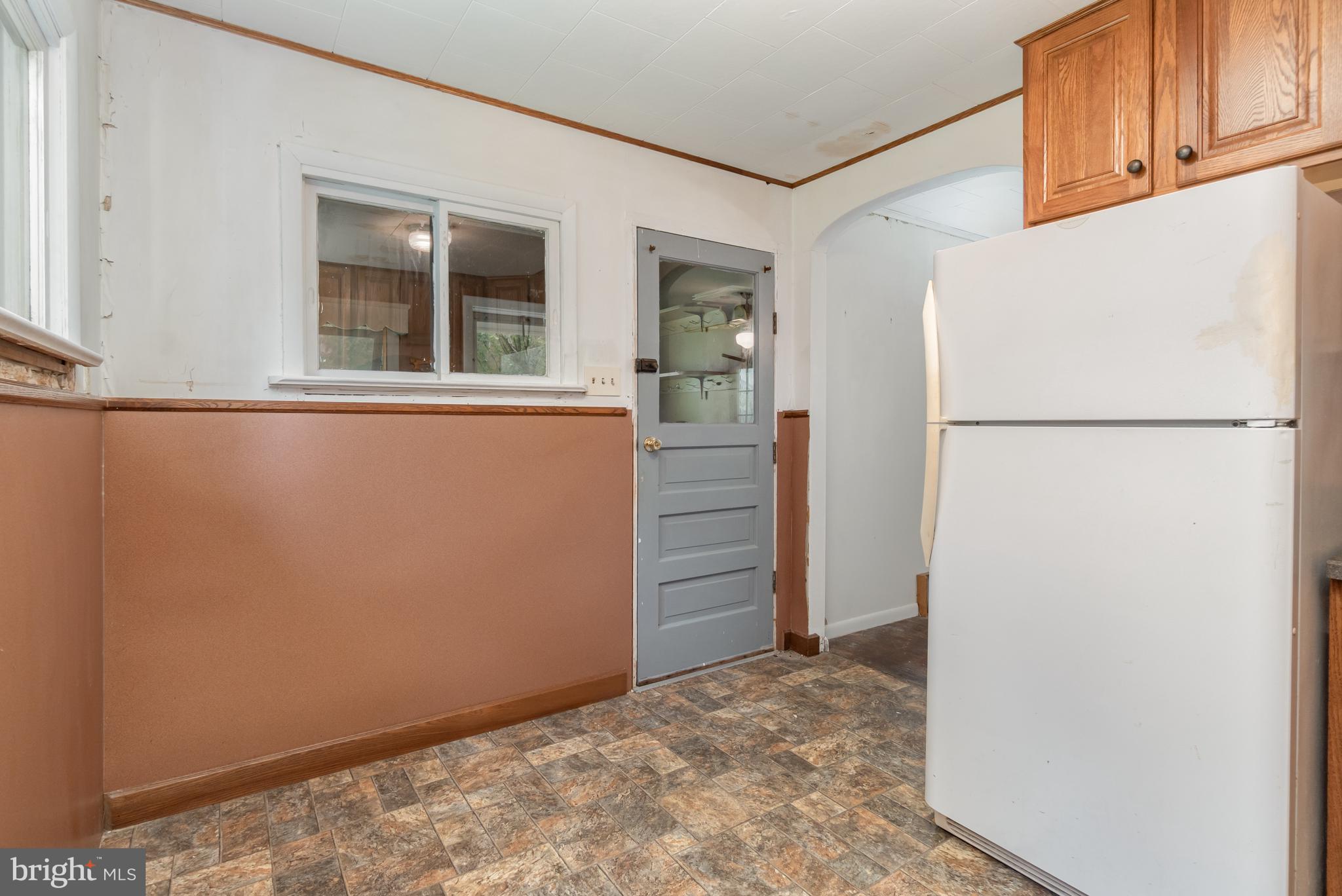 LOCUST VALLEY - Residential