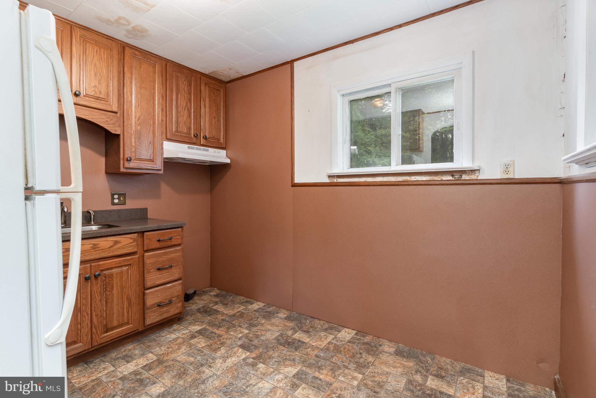 LOCUST VALLEY - Residential