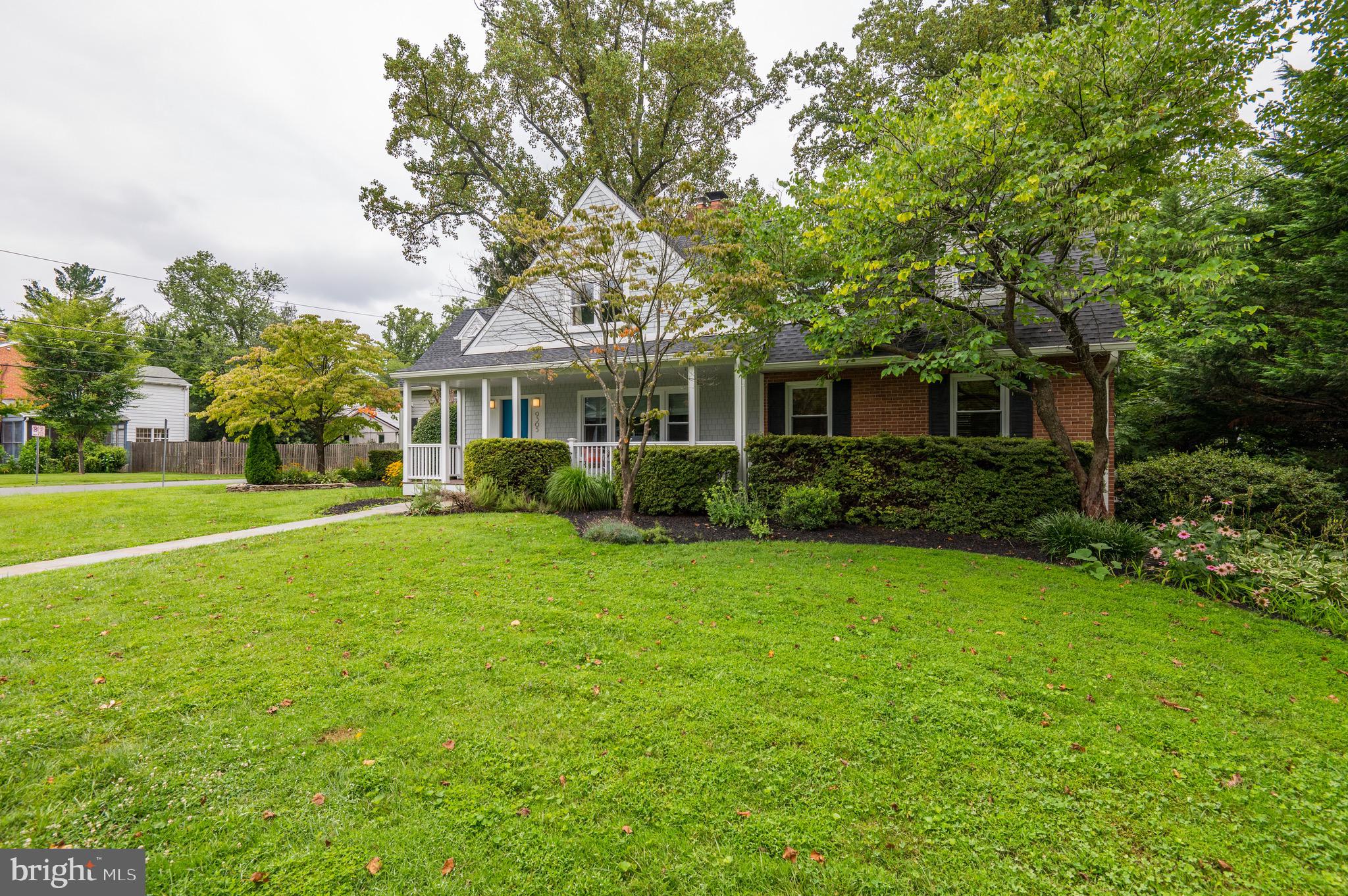 MAPLEWOOD - Residential