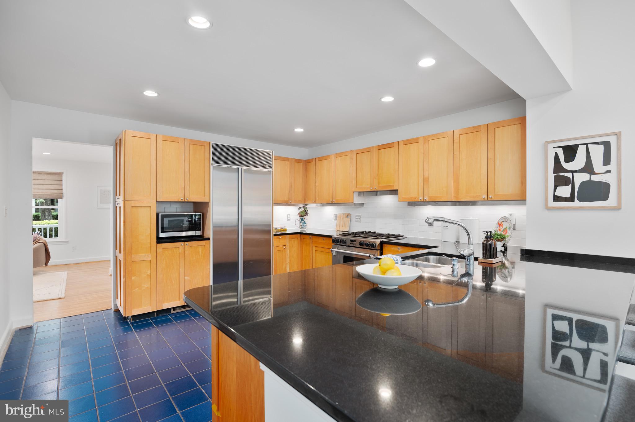 MAPLEWOOD - Residential