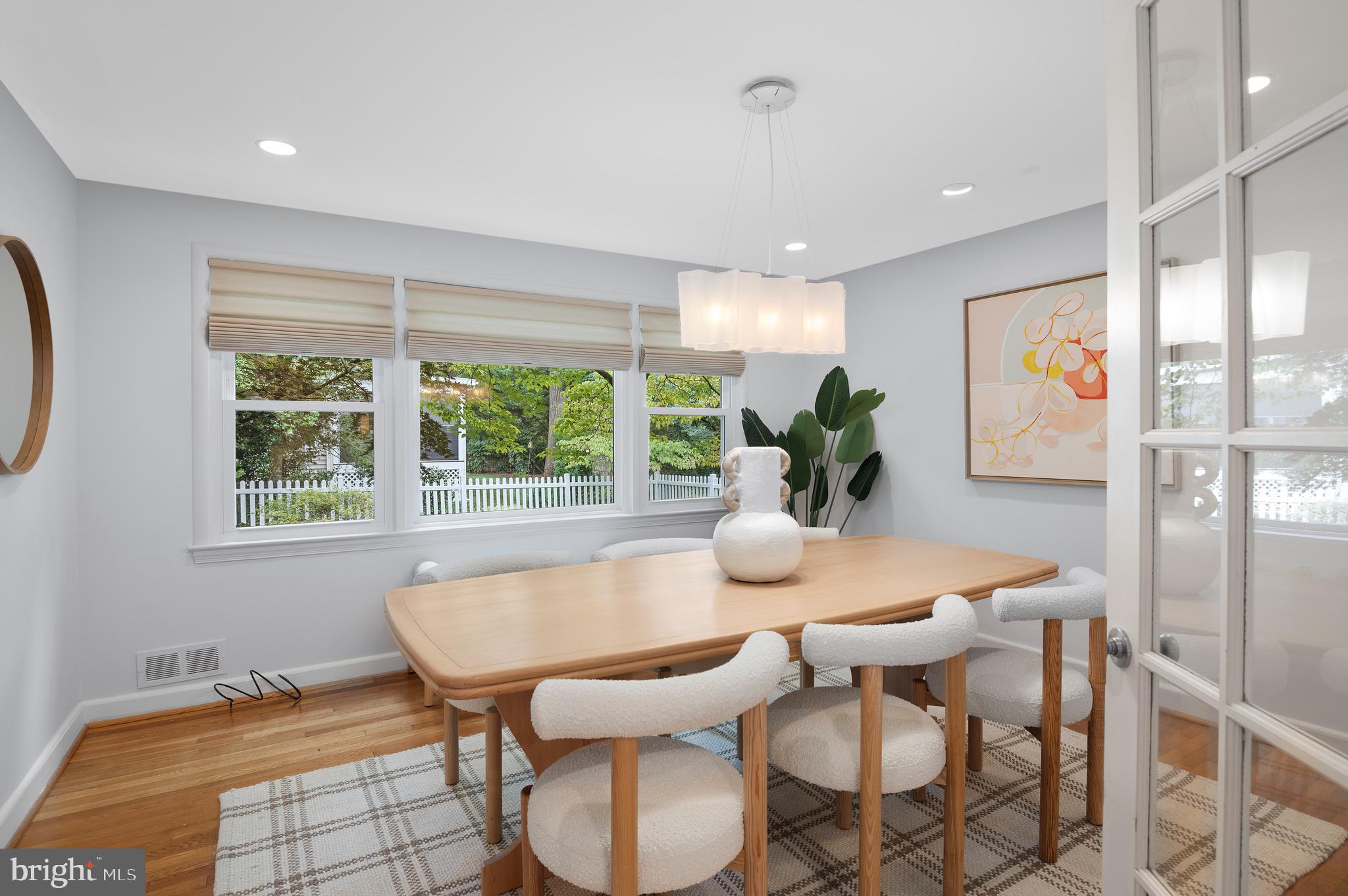 MAPLEWOOD - Residential