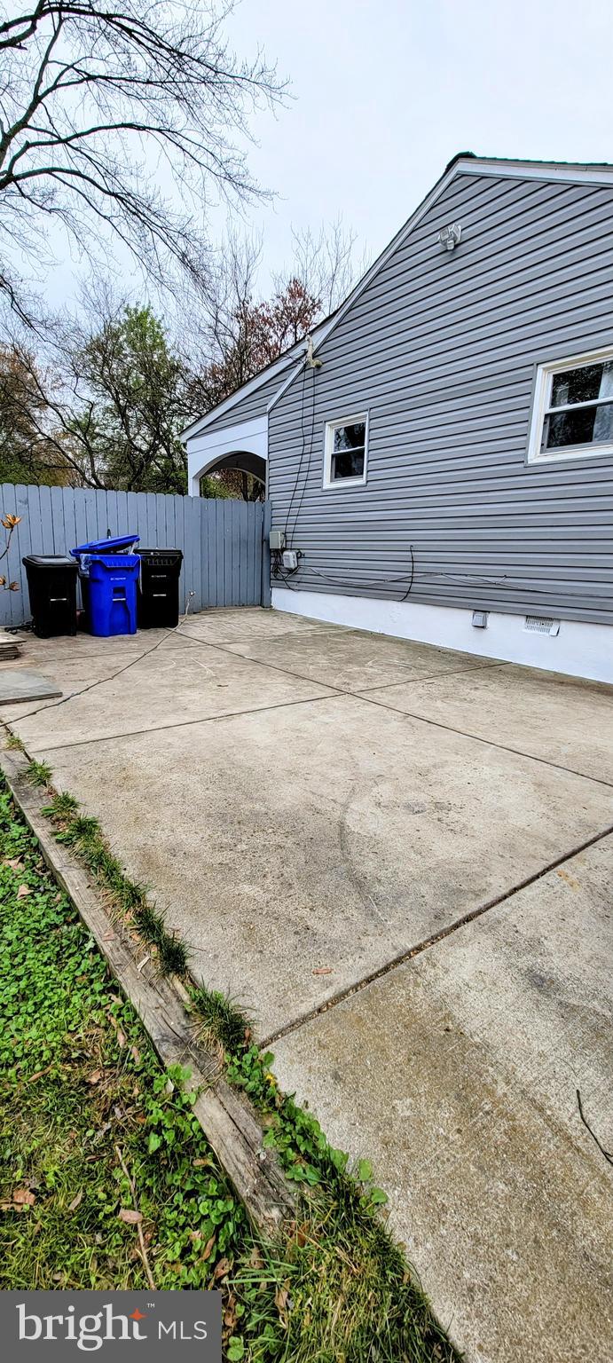 FAIRLAWN - Residential