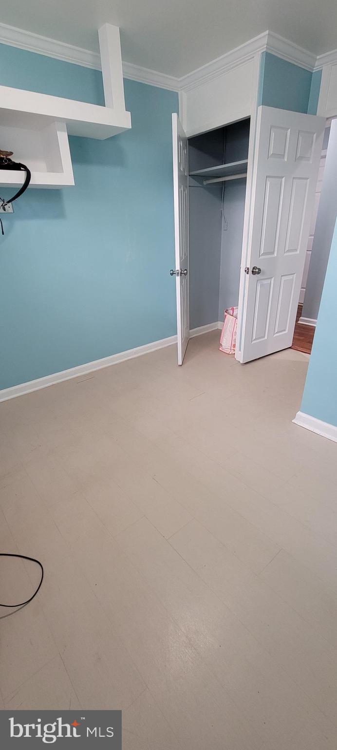 FAIRLAWN - Residential