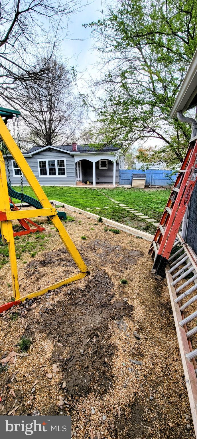 FAIRLAWN - Residential