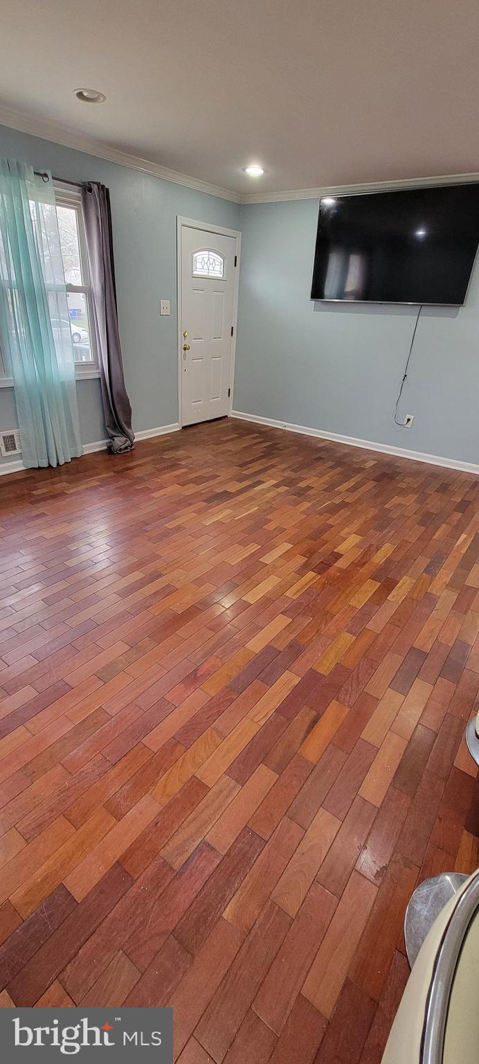 FAIRLAWN - Residential