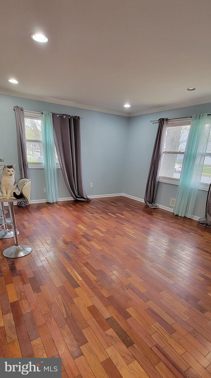 FAIRLAWN - Residential