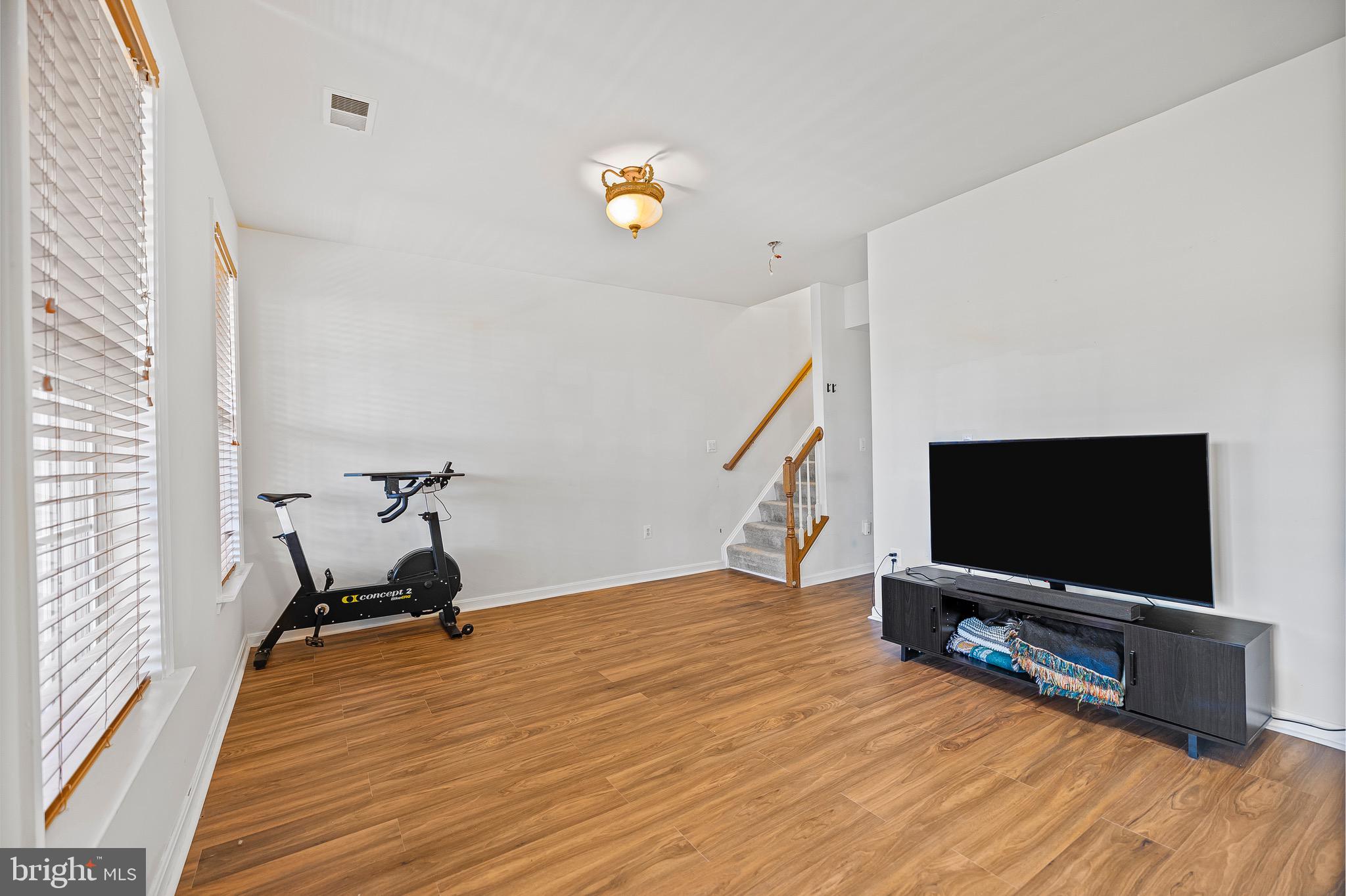 POTOMAC STATION - Residential