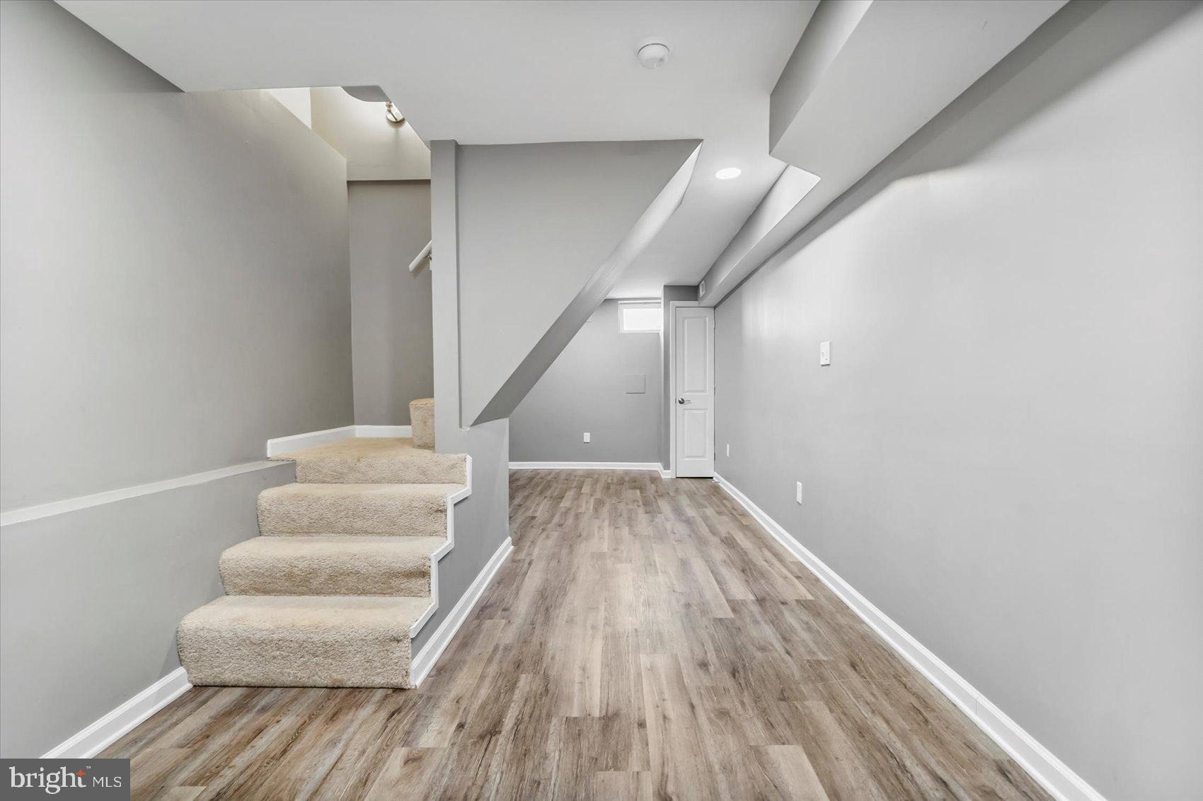 LOCUST POINT - Residential