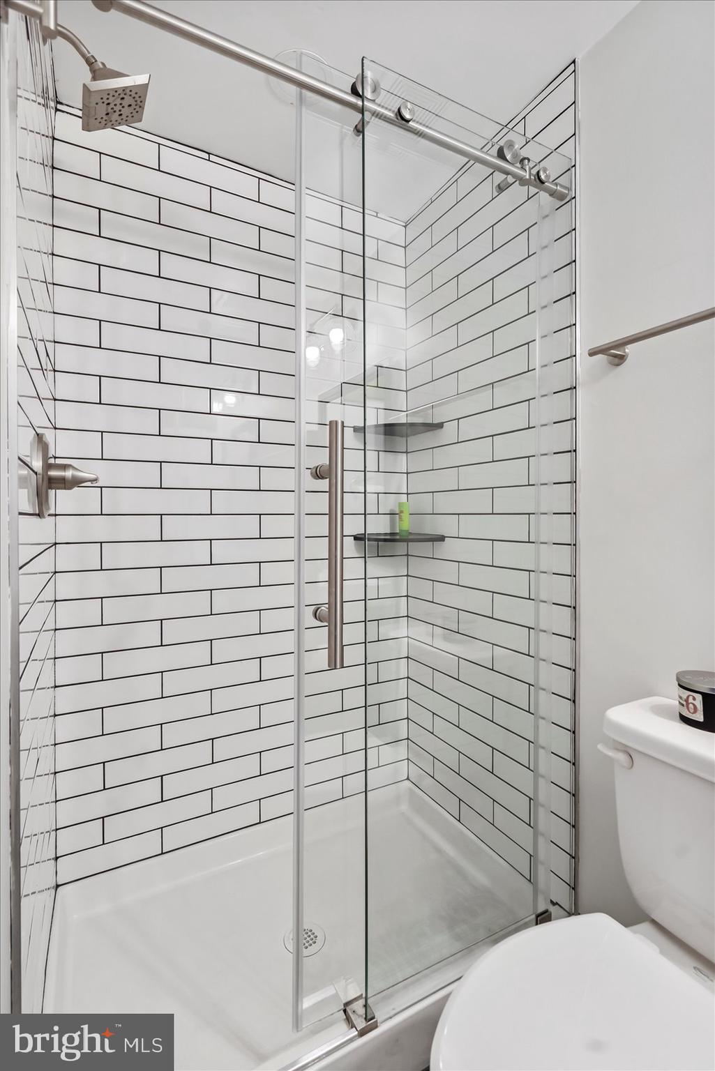 LOCUST POINT - Residential