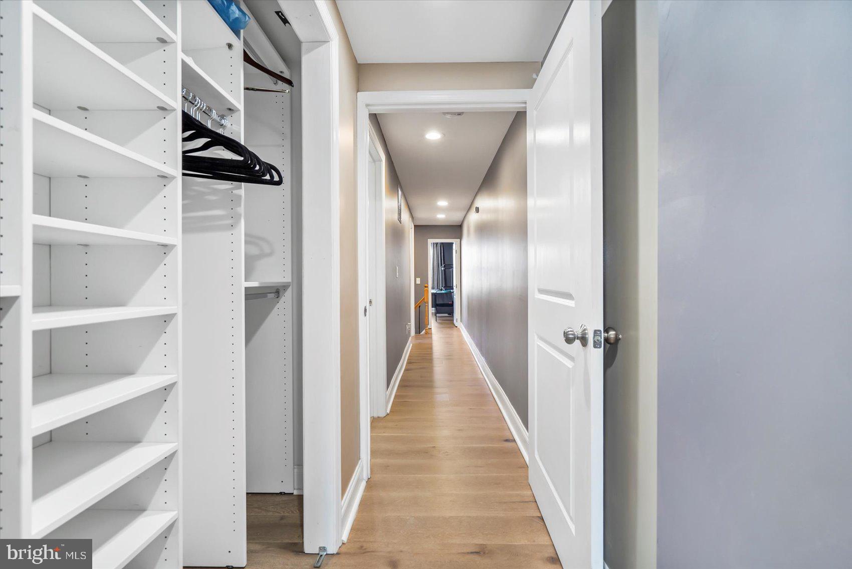 LOCUST POINT - Residential