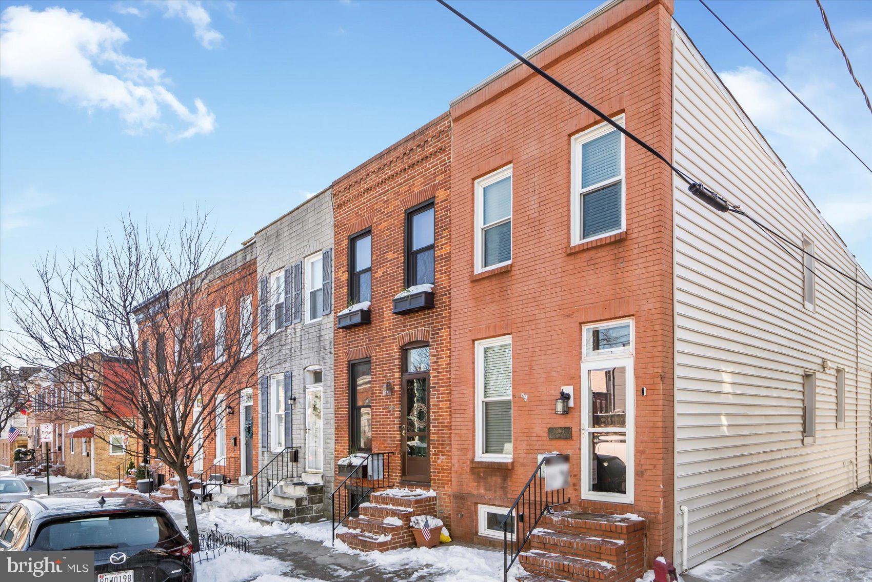 LOCUST POINT - Residential