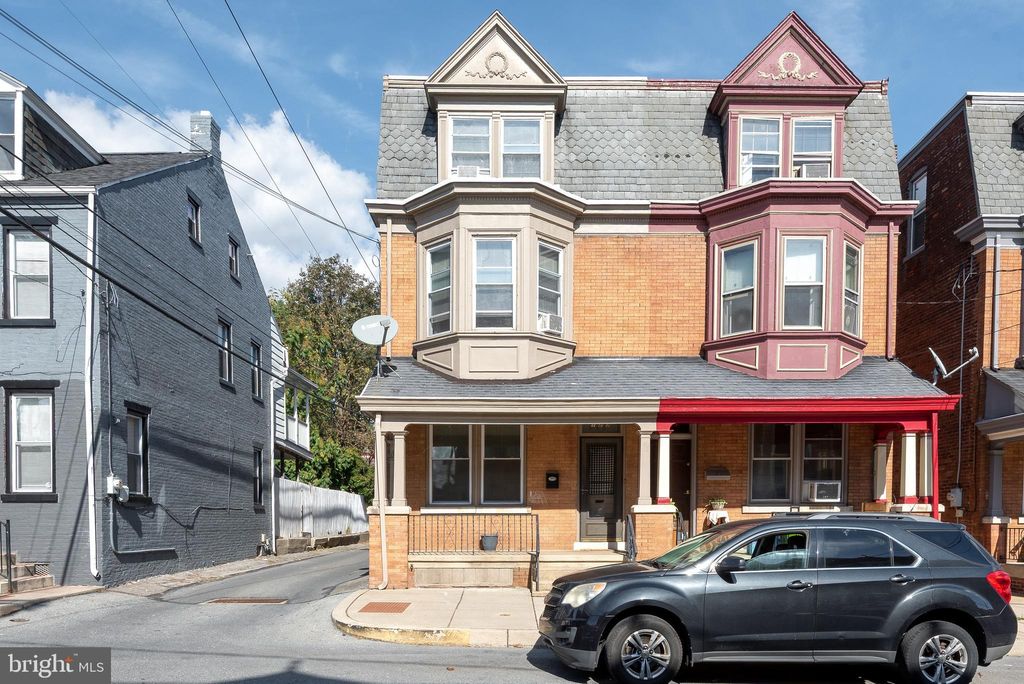 Photo of 125 N 4th Street, COLUMBIA, PA 17512 (MLS # PALA2076310)