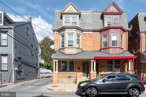 Photo of 125 N 4th Street, COLUMBIA, PA 17512 (MLS # PALA2076310)